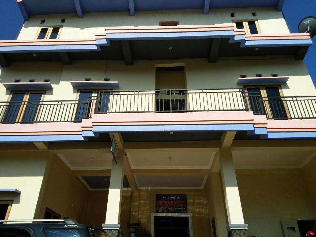 Siola Hotel Labuan Bajo Exterior photo
