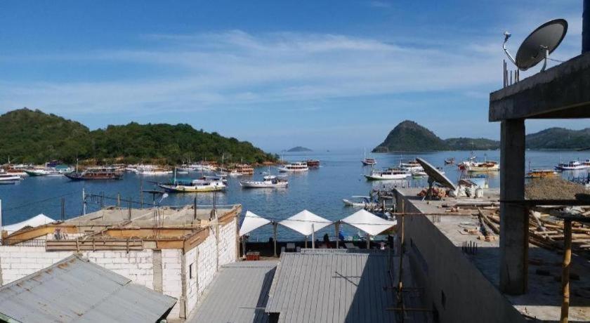 Siola Hotel Labuan Bajo Exterior photo